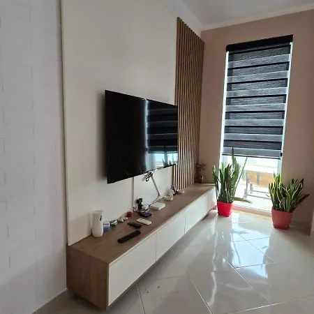 Apartment Tirent Apartment-modern Living