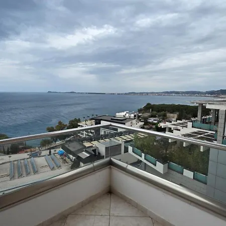 Apartment Tirent Apartment-modern Living